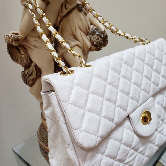 PRETTY WHITE CHAIN LINK VEGAN BAG - Picture 4 of 5